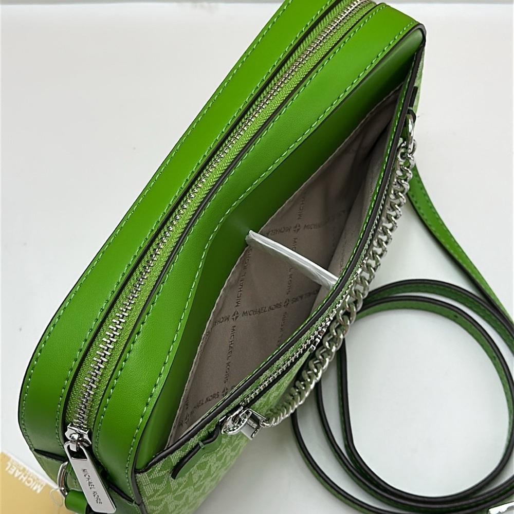 Michael Kors Jet Set Large East West Ombré Signature Logo Crossbody Body
Jungle - Picture 9 of 15